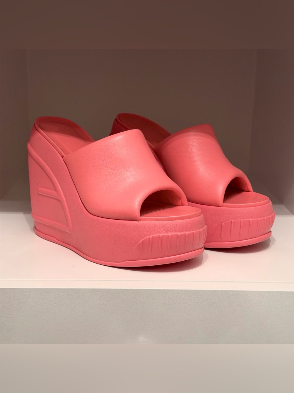 Fendi Bubblegum Platform Wedge Slides - Picture 2 of 8